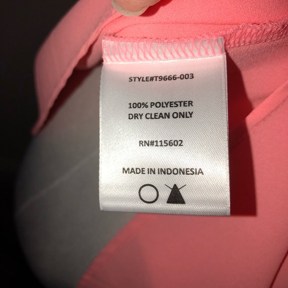 Hot Pink Sleeveless Blouse - Picture 3 of 3